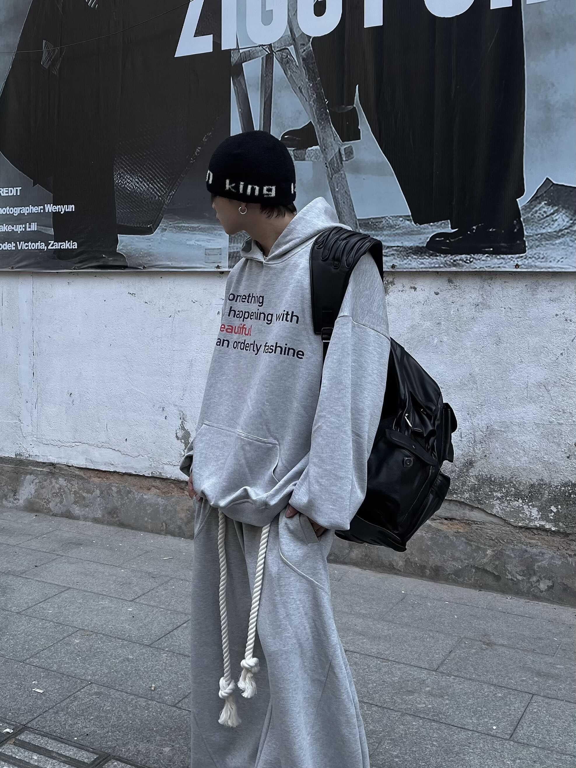 PHANTOM OVERSIZED HOODIE