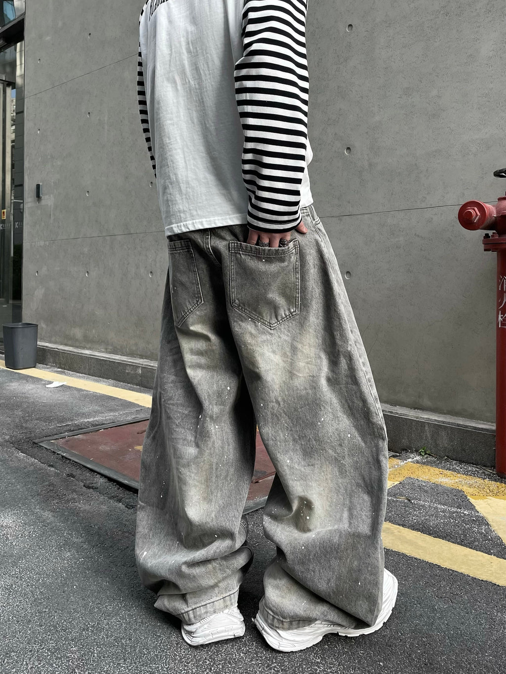 PAINT SPLASH BAGGY DENIM PANTS
